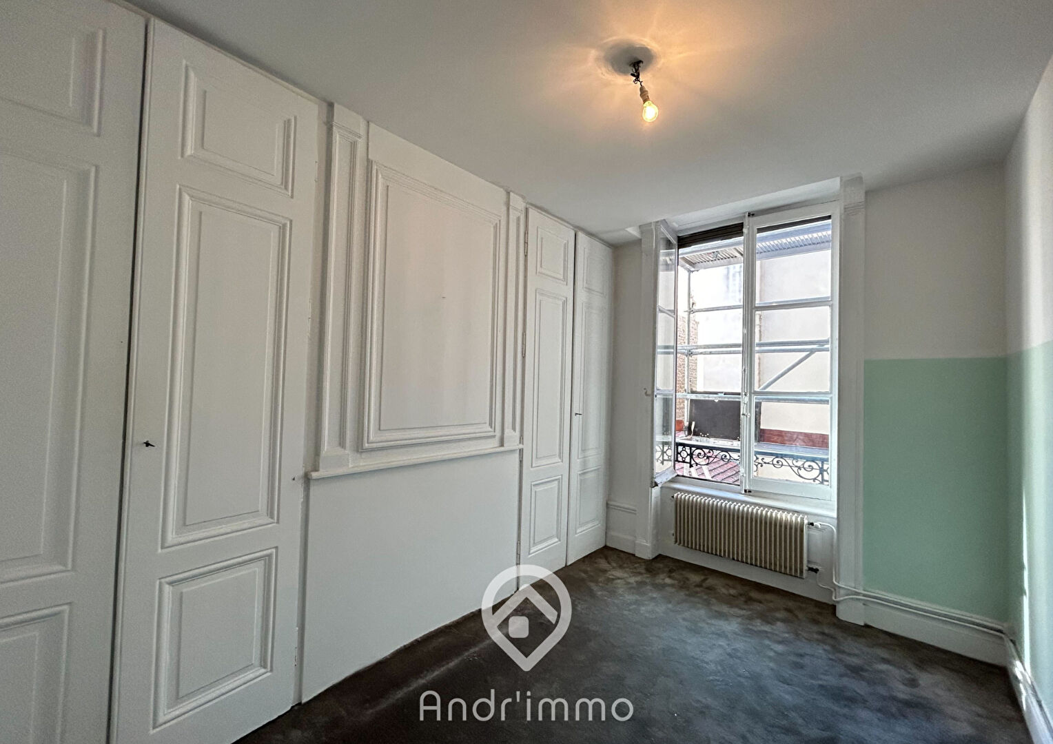 43COMTE- Appartement 4 pièces de 91m²  – LYON 02