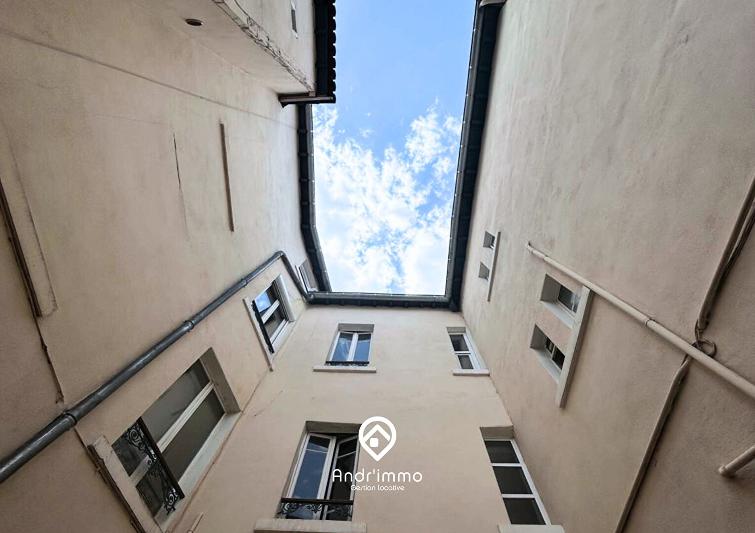 SOVIA / Lyon 09 – T2 meublé de 32m² refait à neuf avec climatisation