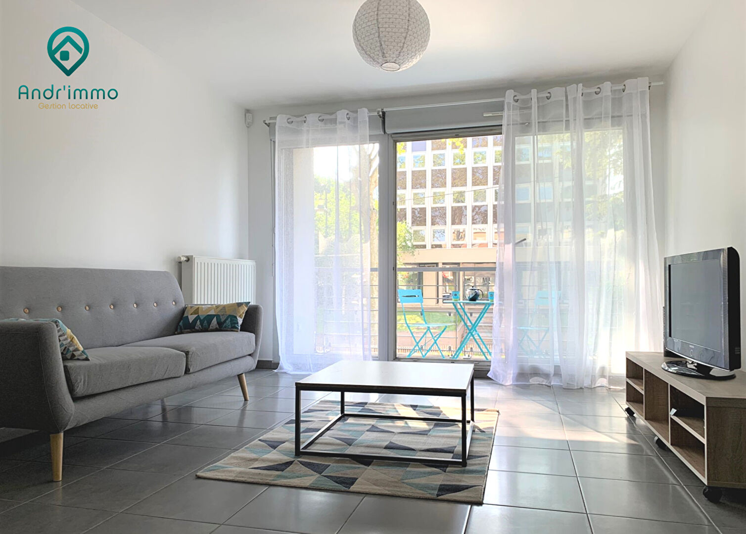 CARRÉ VICTOR – Appartement meublé 3 pièces avec loggia et garage – TASSIN HORLOGE