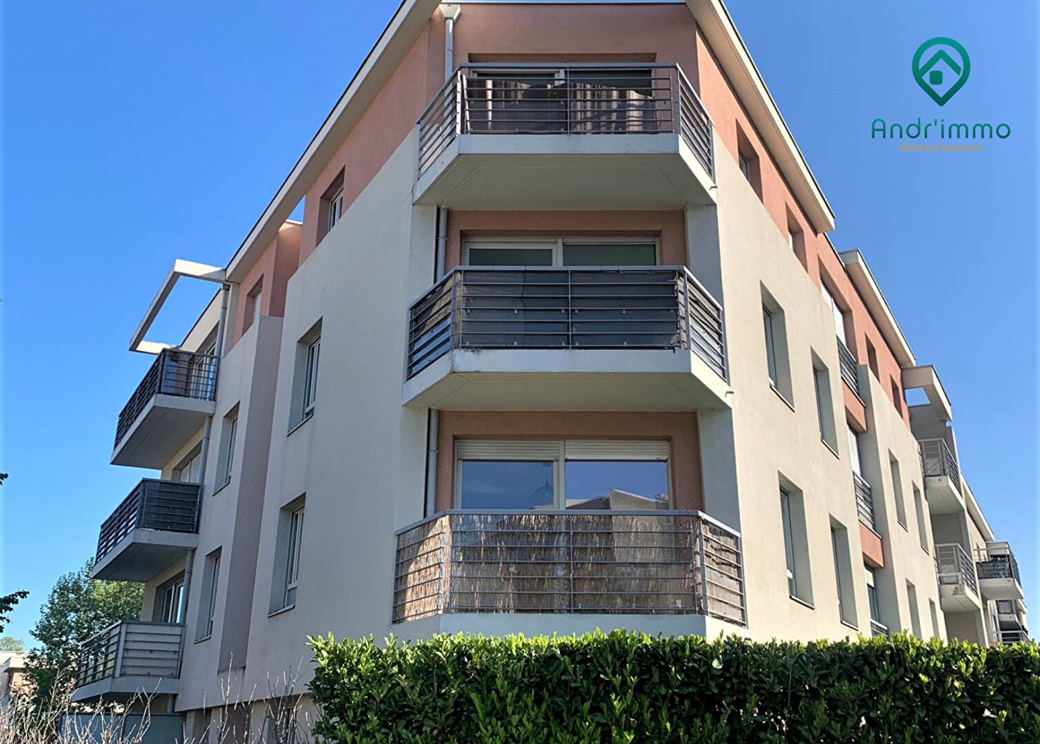 CARRÉ VICTOR – Appartement meublé 3 pièces avec loggia et garage – TASSIN HORLOGE