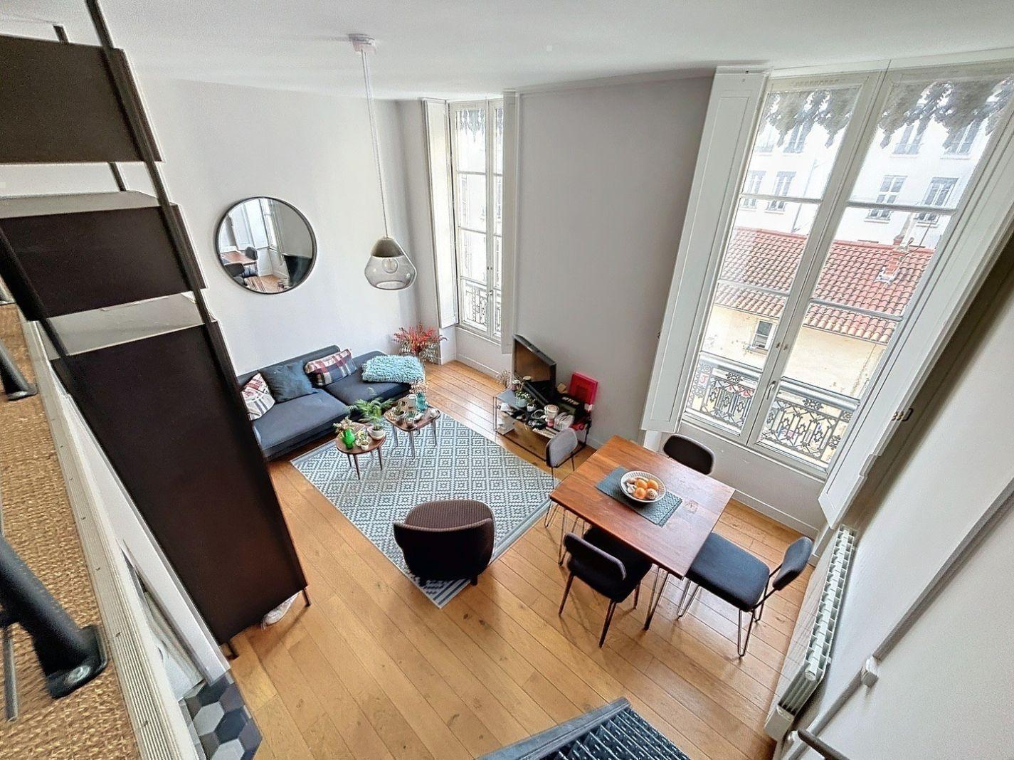 CONDÉ-06 – T1bis meublé 42m² – LYON 02 AINAY