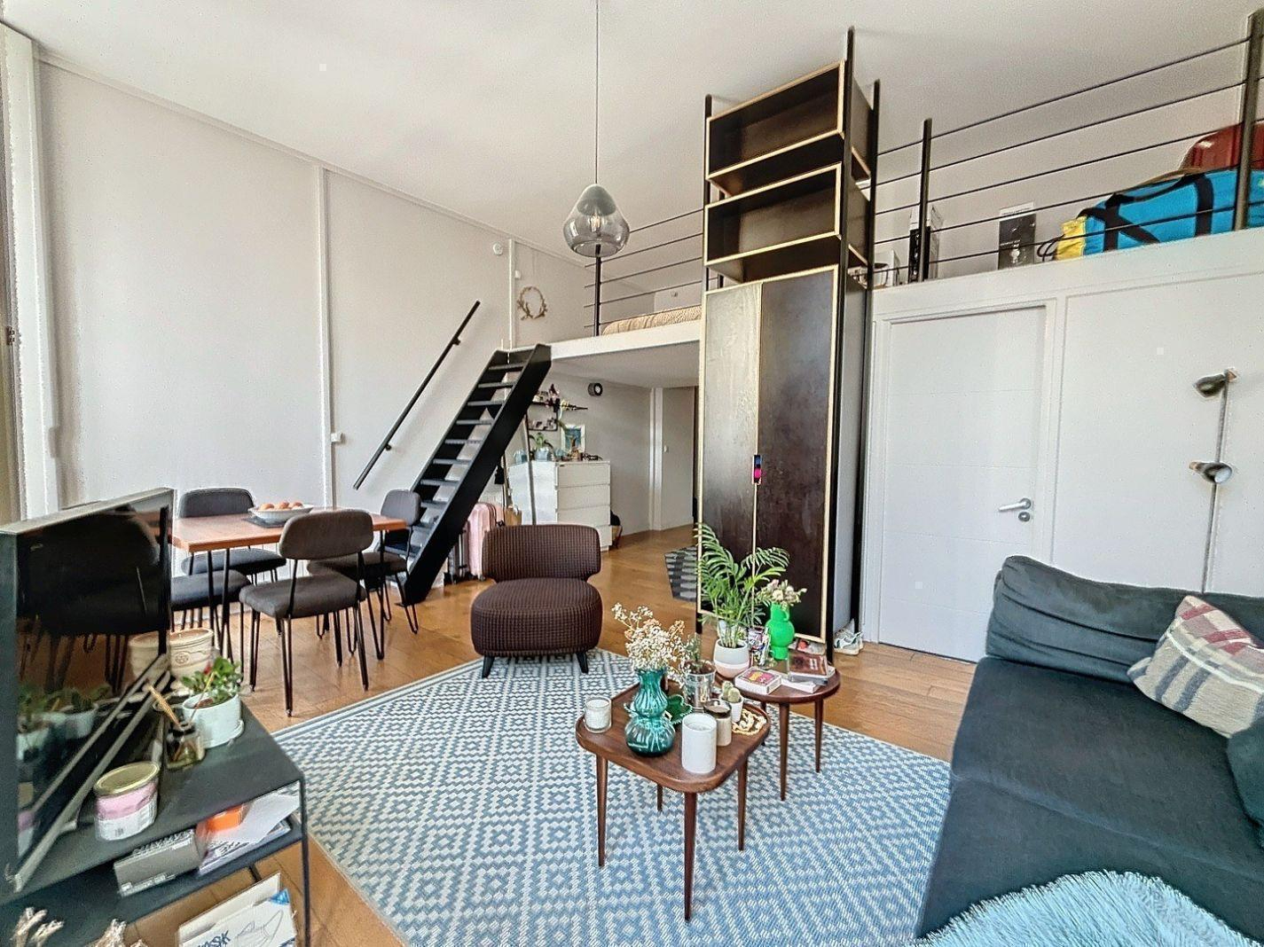 CONDÉ-06 – T1bis meublé 42m² – LYON 02 AINAY