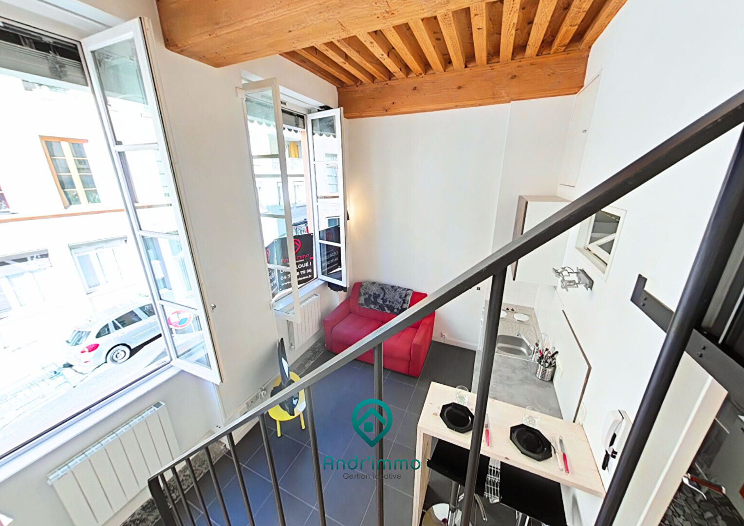 PLATANE – Studio meublé 25m²  – LYON 01 CHARTREUX