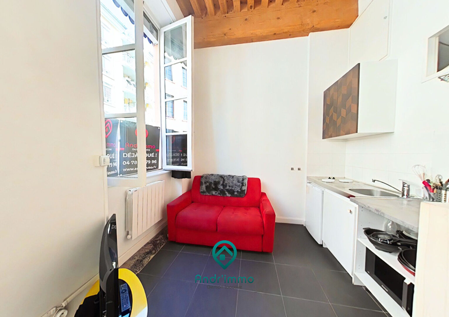 PLATANE – Studio meublé 25m²  – LYON 01 CHARTREUX