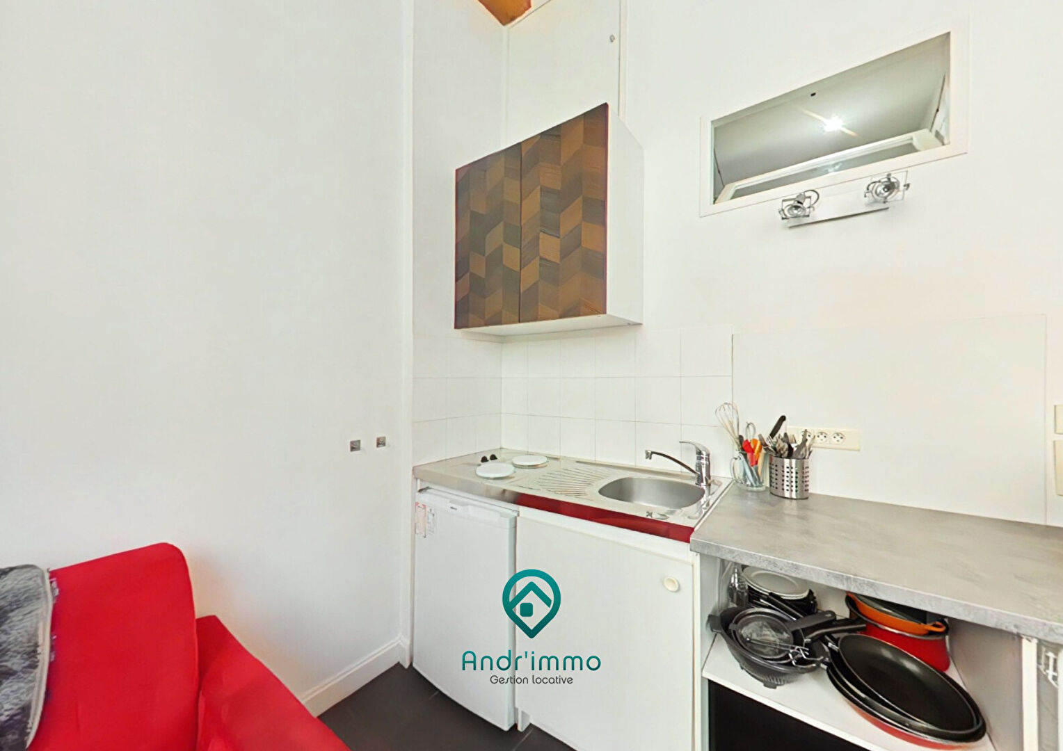 PLATANE – Studio meublé 25m²  – LYON 01 CHARTREUX