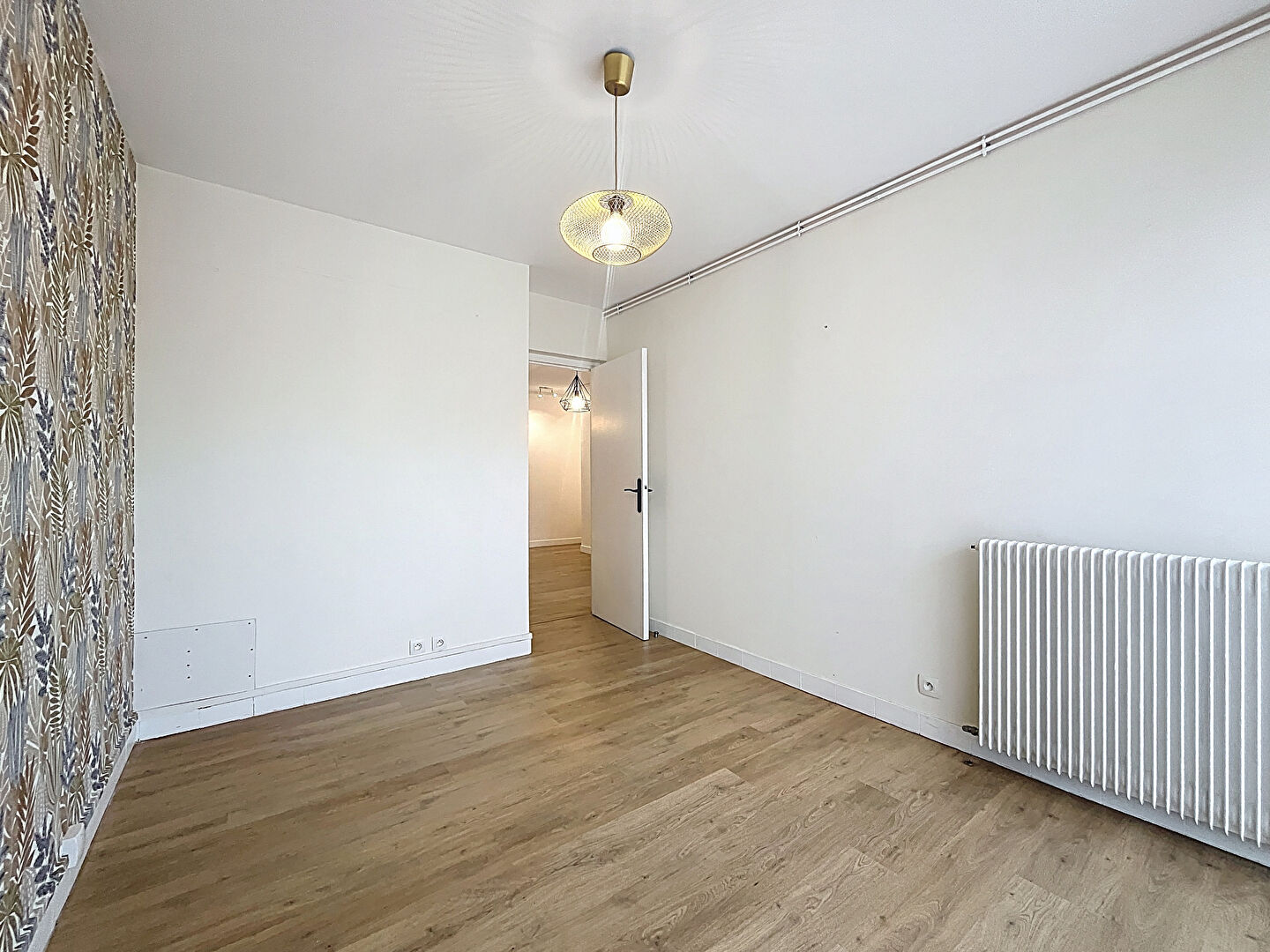 JONQUIERES – T3 de 52m² avec balcon, cave et parking – TASSIN-LA-DEMI-LUNE