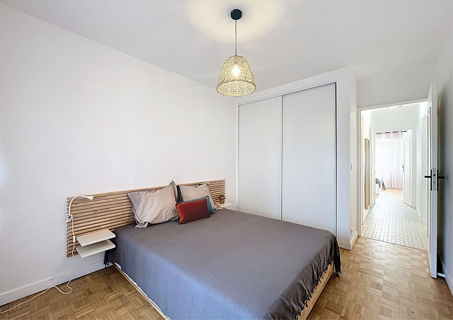 TOLSTOI 163 – T3 meublé de 94m² avec balcons, cave et garage – VILLEURBANNE-GRAND CLEMENT