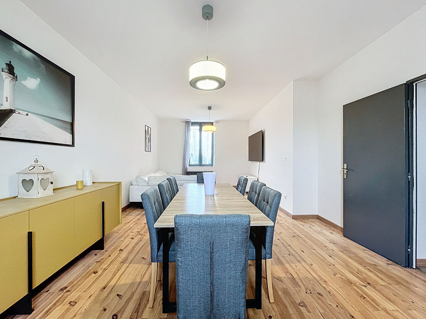 CASA FRATELLI – Chambre à louer dans maison 9 pièces 210m² (285.00m² au sol) avec jardin et stationnement – IRIGNY 69540