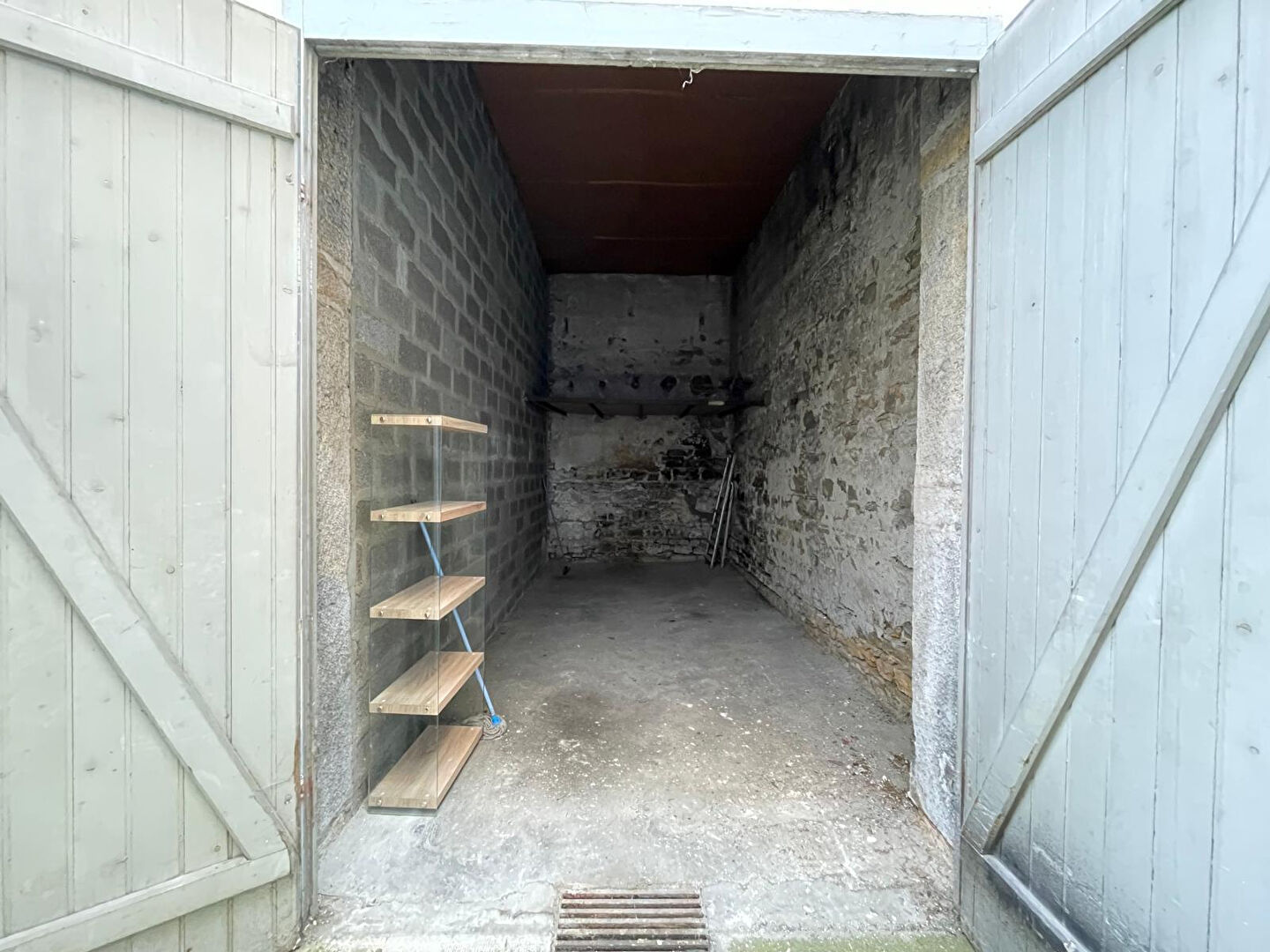 PKG CHARITE – Garage box fermé au sein d’une copropriété sécurisée – Quartier Charité Lyon 02