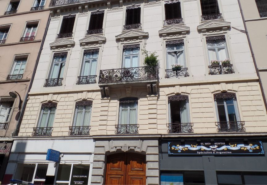 PKG CHARITE – Garage box fermé au sein d’une copropriété sécurisée – Quartier Charité Lyon 02