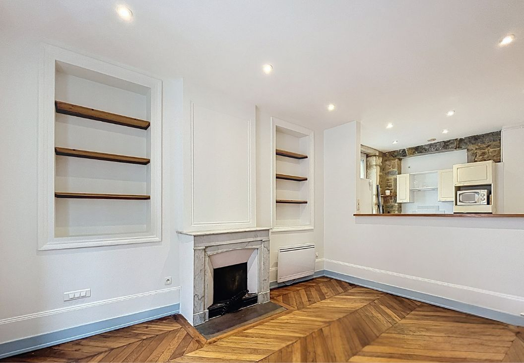 ONZEPLESSIER35 – T3 de 65m² avec climatisation – LYON 02 CARNOT