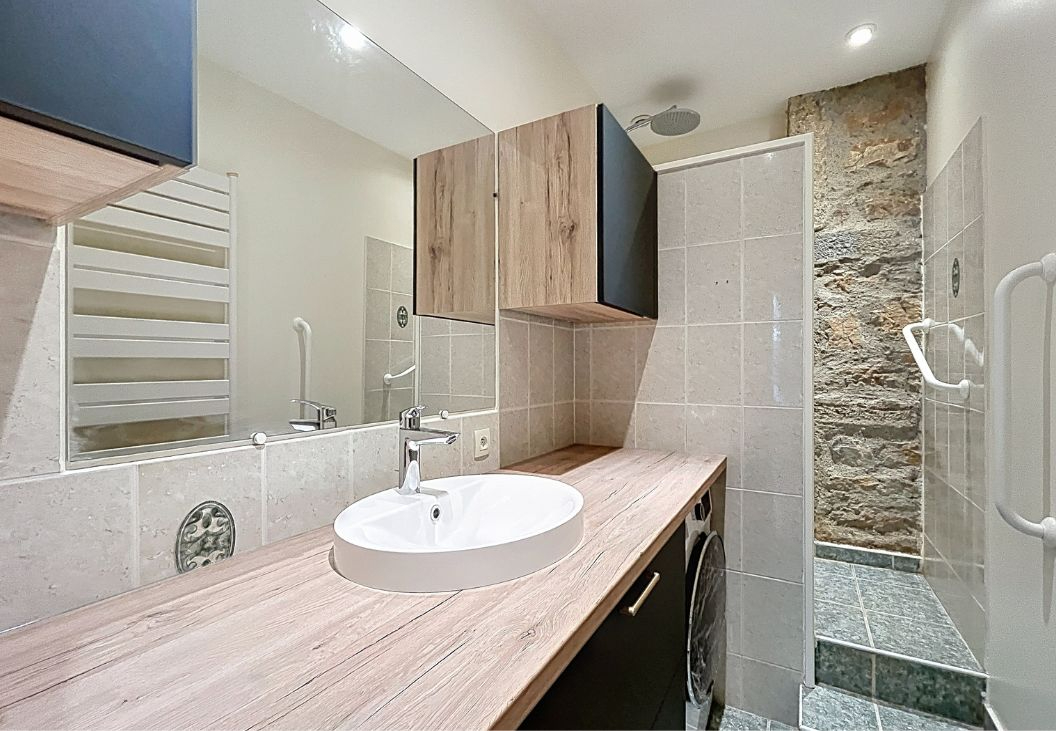 ONZEPLESSIER35 – T3 de 65m² avec climatisation – LYON 02 CARNOT