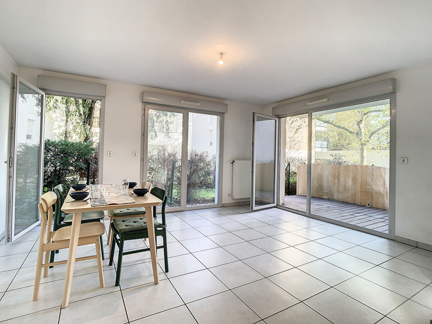 LES LODGES DU 8EME – Appartement meublé 3 pièces avec terrasse et garage en sous-sol – LYON 8