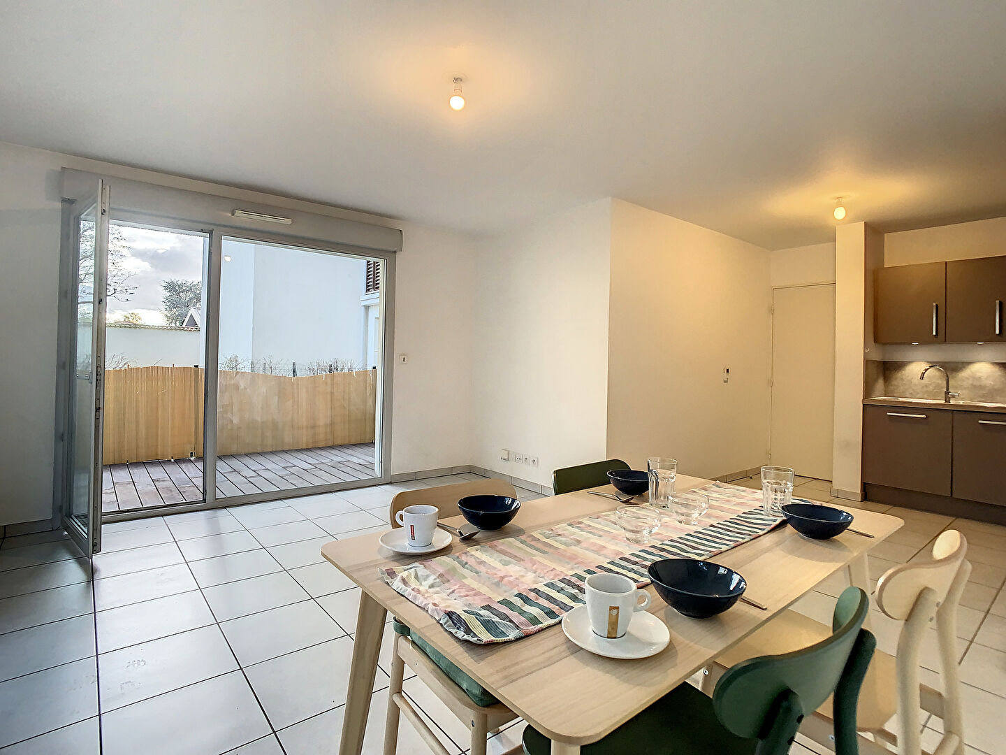 LES LODGES DU 8EME – Appartement meublé 3 pièces avec terrasse et garage en sous-sol – LYON 8