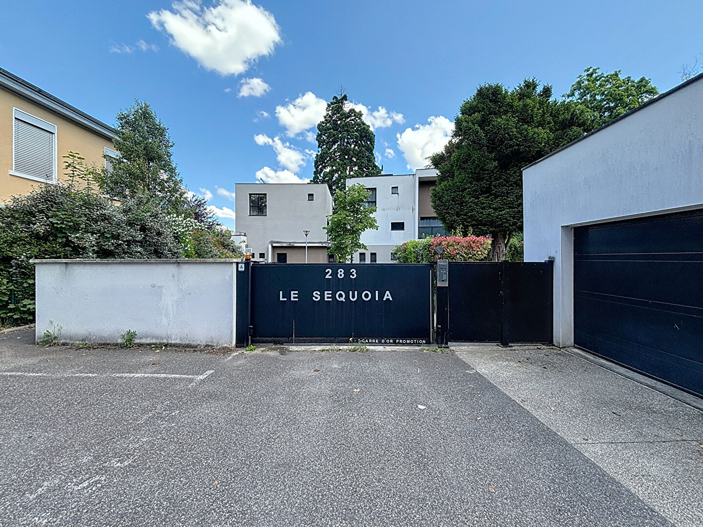 SEQUOIAS – T2 de 47,33m²  avec Terrasse et Garage en sous-sol- OULLINS PIERRE-BENITE