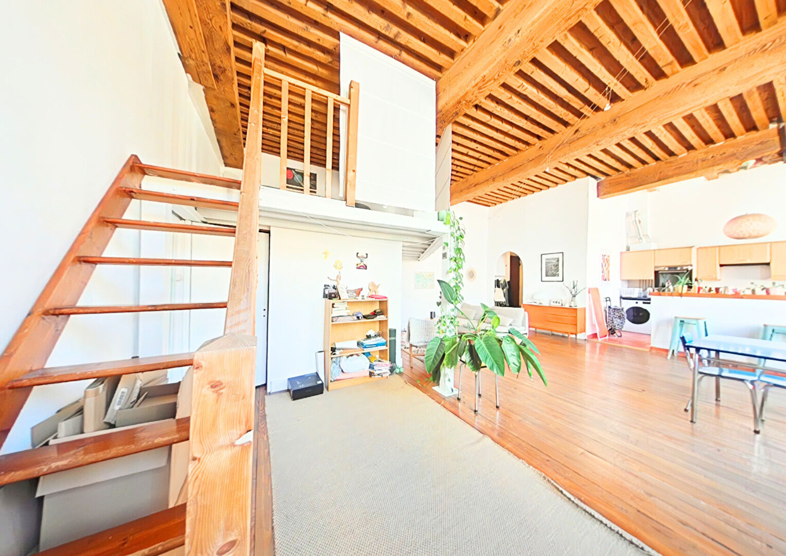 GALOPIN – Superbe Canut 64m² – CROIX ROUSSE