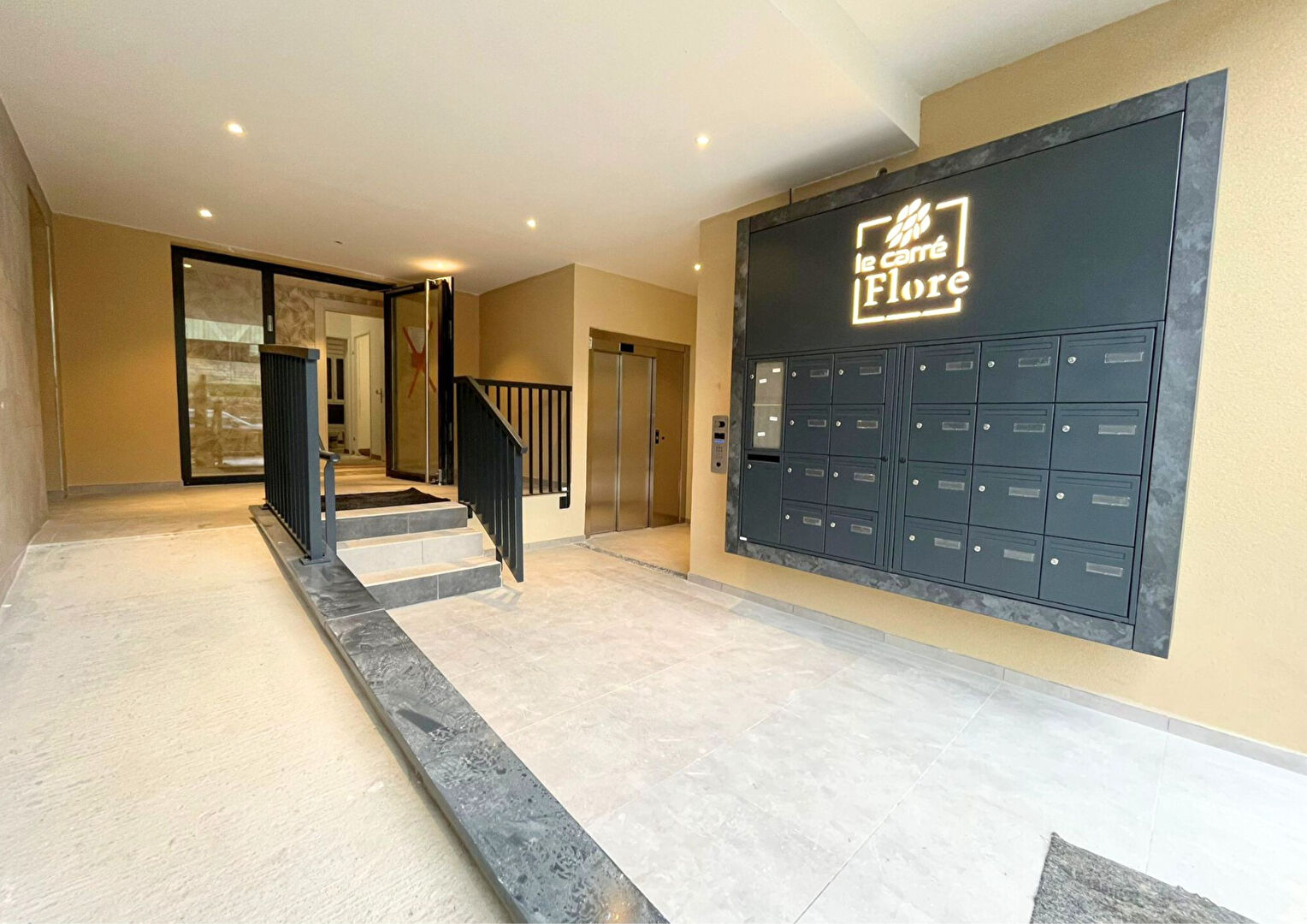 CARRÉ FLORE B004 – Appartement 3 pièces 61m² avec loggia