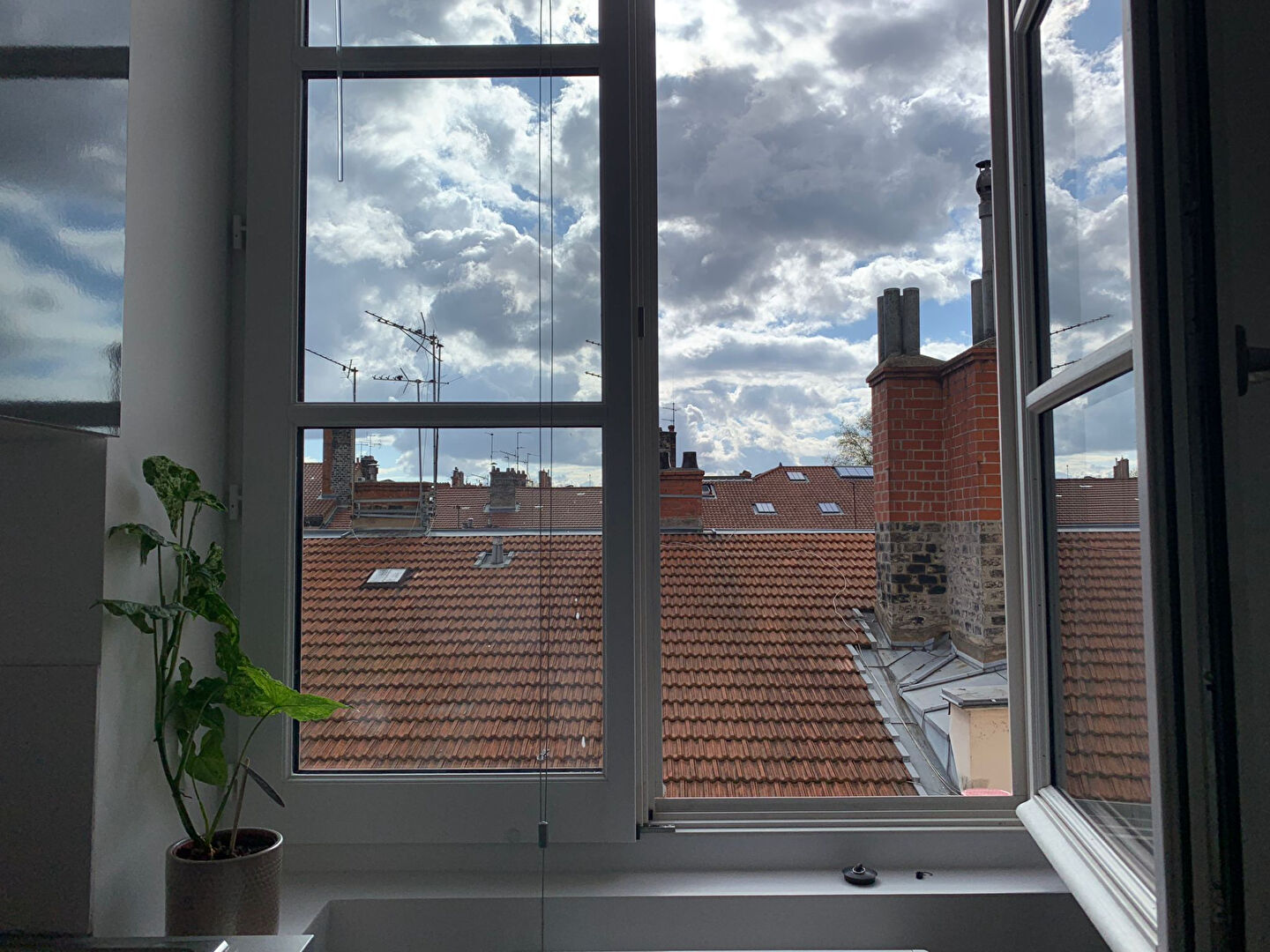 Studio meublé de 25m² – LYON 02 AMPERE V.HUGO