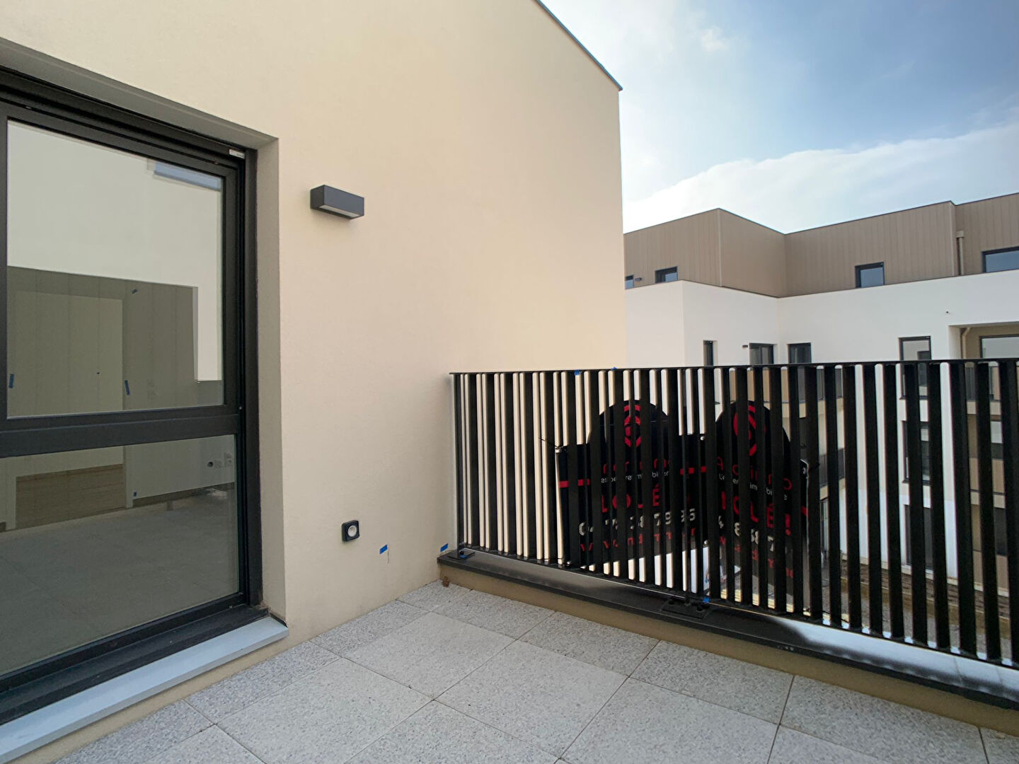 HORIZON A16- Appartement 2 pièces 45m² avec loggia et parking –  CORBAS