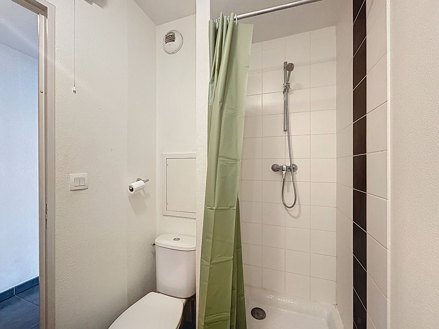 MICHEL ANGE D108 – Studio meublé de 19m²  – LYON 07 ROUTE DE VIENNE