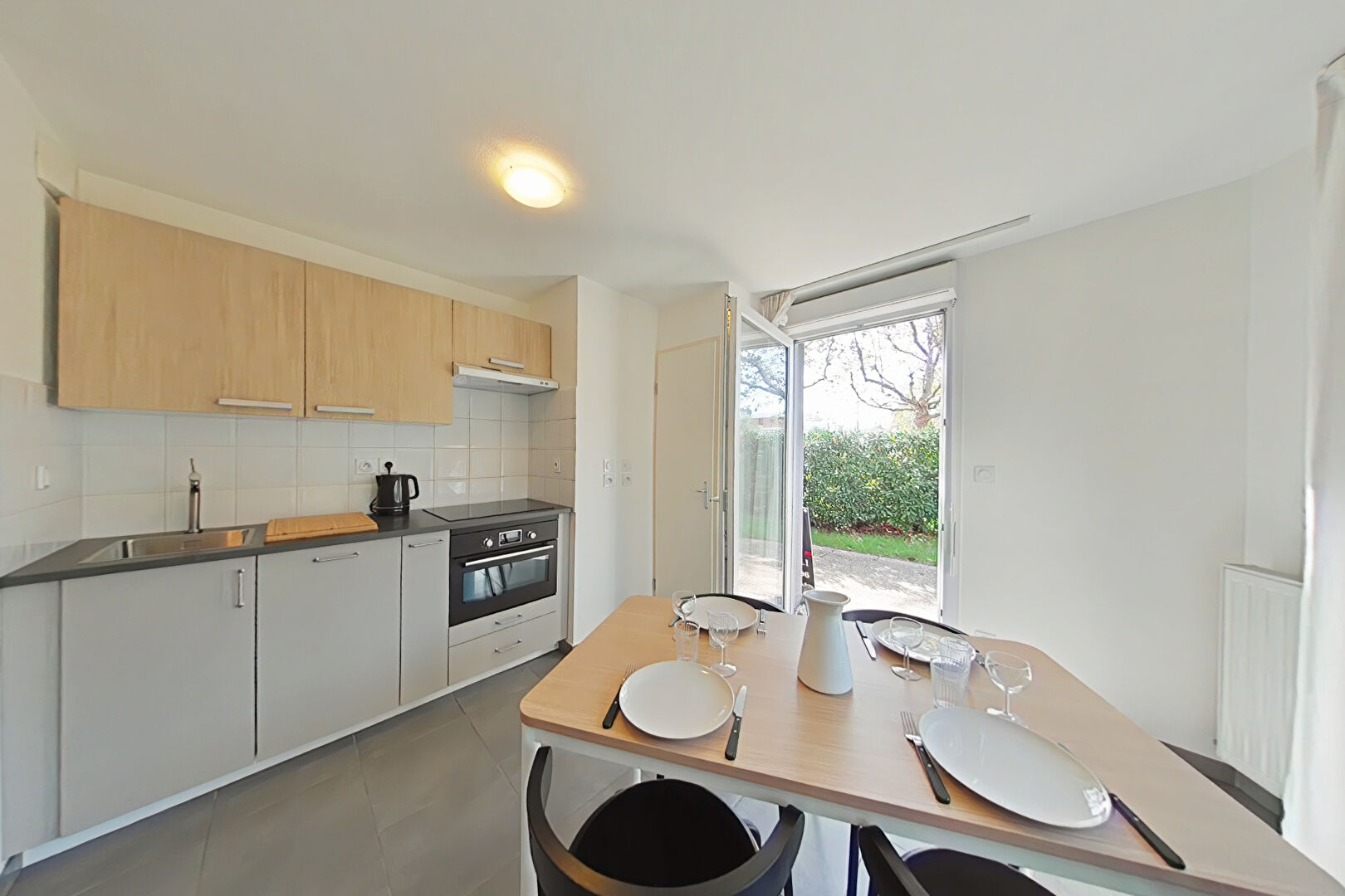 URBAN CITY A04 – Appartement 2 pièces meublé avec jardin  – MEYZIEU