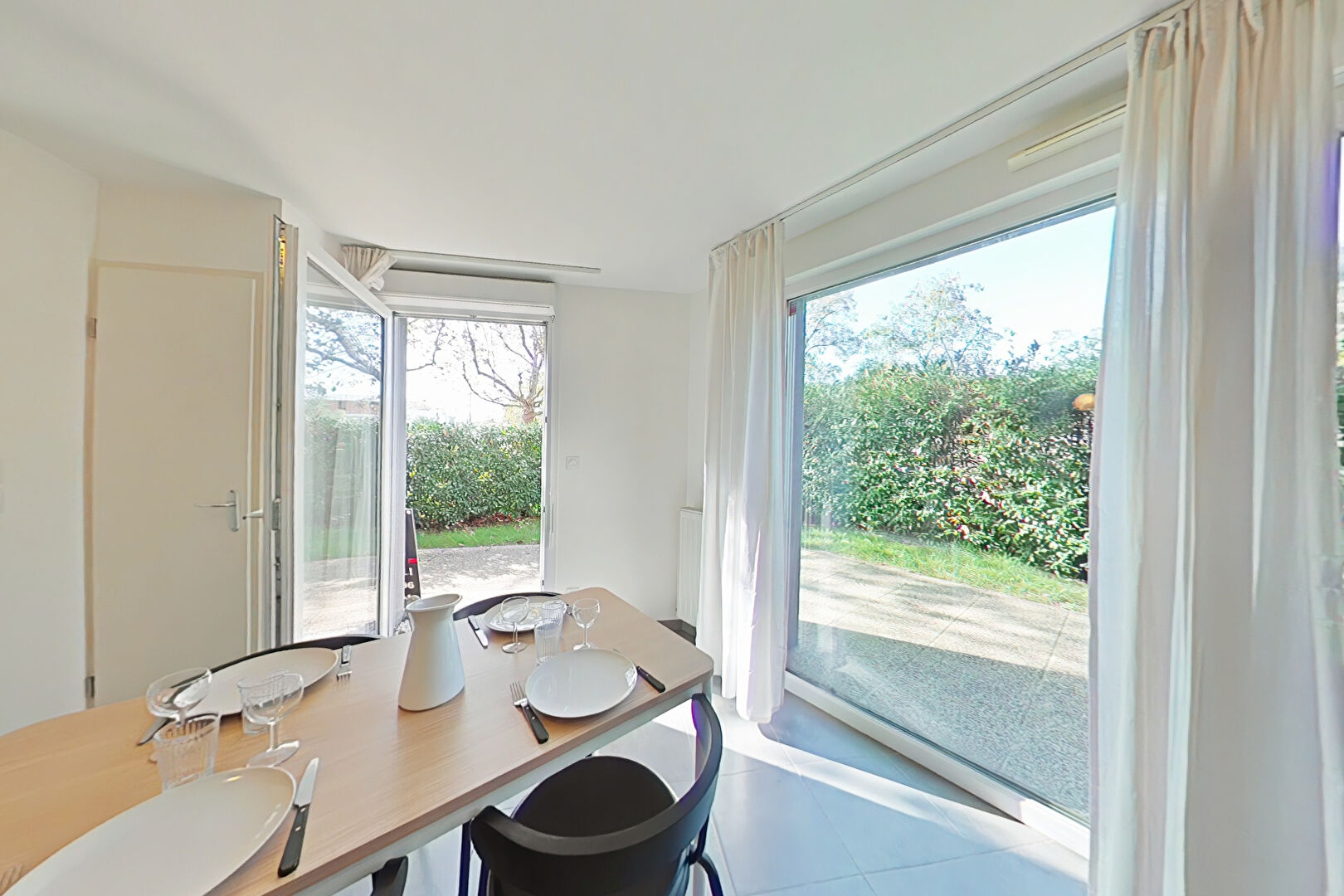 URBAN CITY A04 – Appartement 2 pièces meublé avec jardin  – MEYZIEU