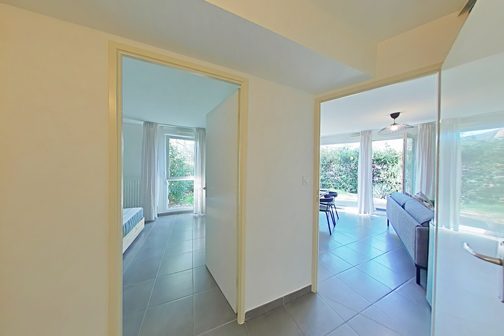 URBAN CITY A04 – Appartement 2 pièces meublé avec jardin  – MEYZIEU