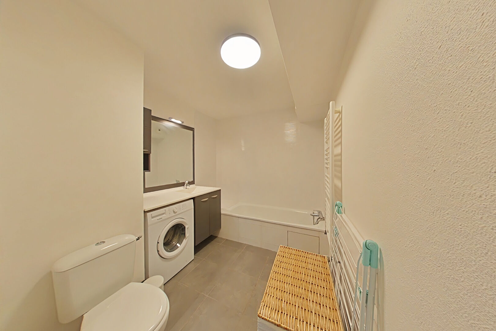 URBAN CITY A04 – Appartement 2 pièces meublé avec jardin  – MEYZIEU