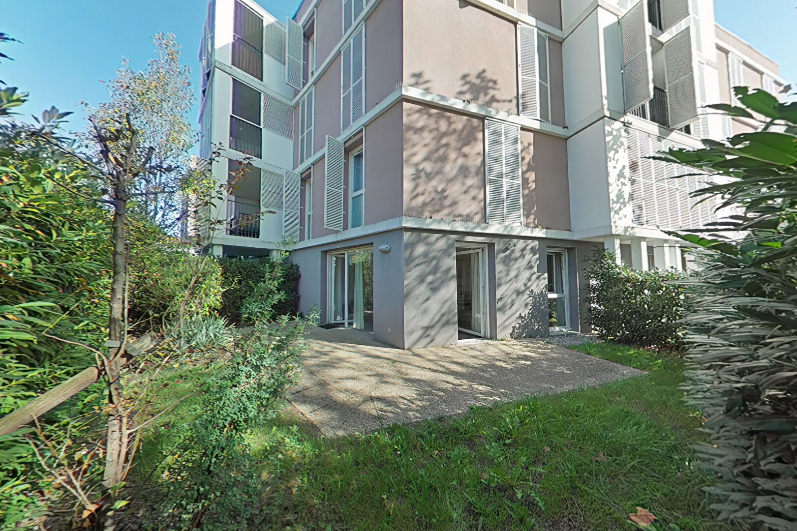 URBAN CITY A04 – Appartement 2 pièces meublé avec jardin  – MEYZIEU