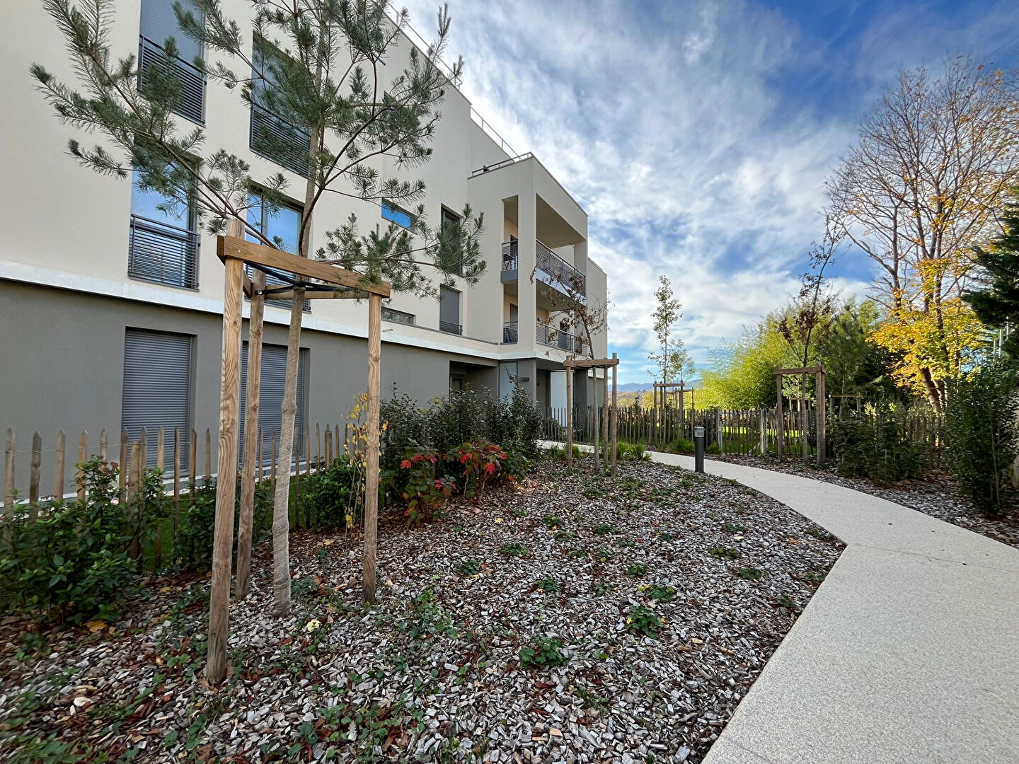 ILEX – Appartement 2 pièces 44m² avec loggia et parking – FRANCHEVILLE