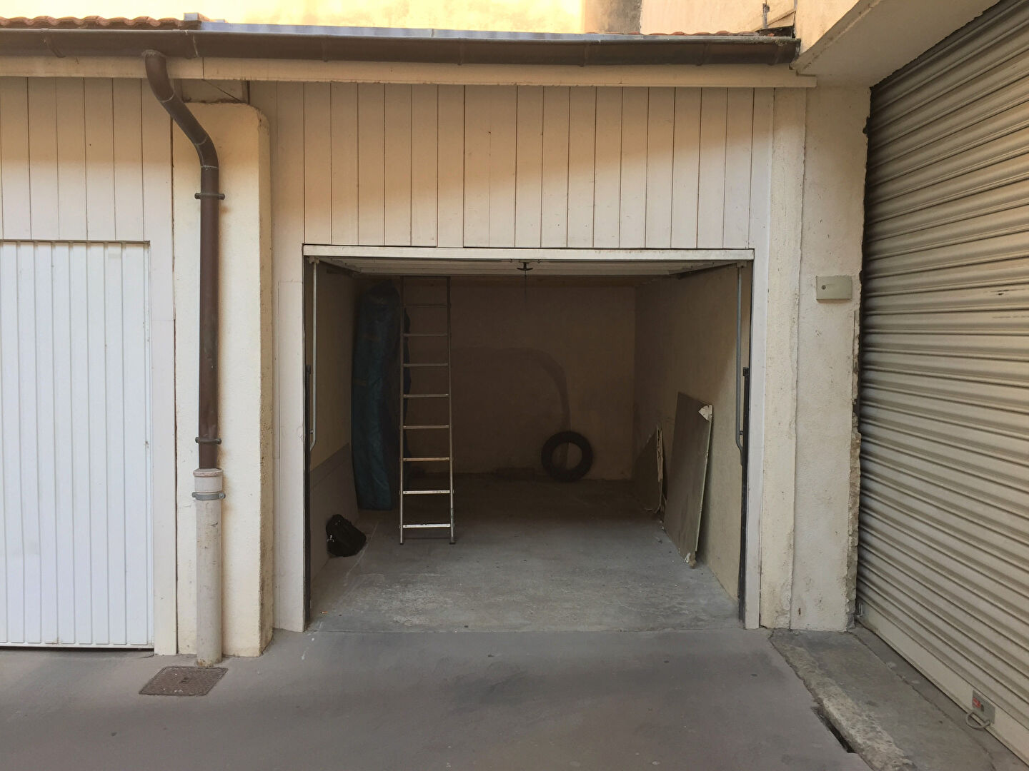 DUHAMEL-5 – Garage fermé – LYON 02 CARNOT