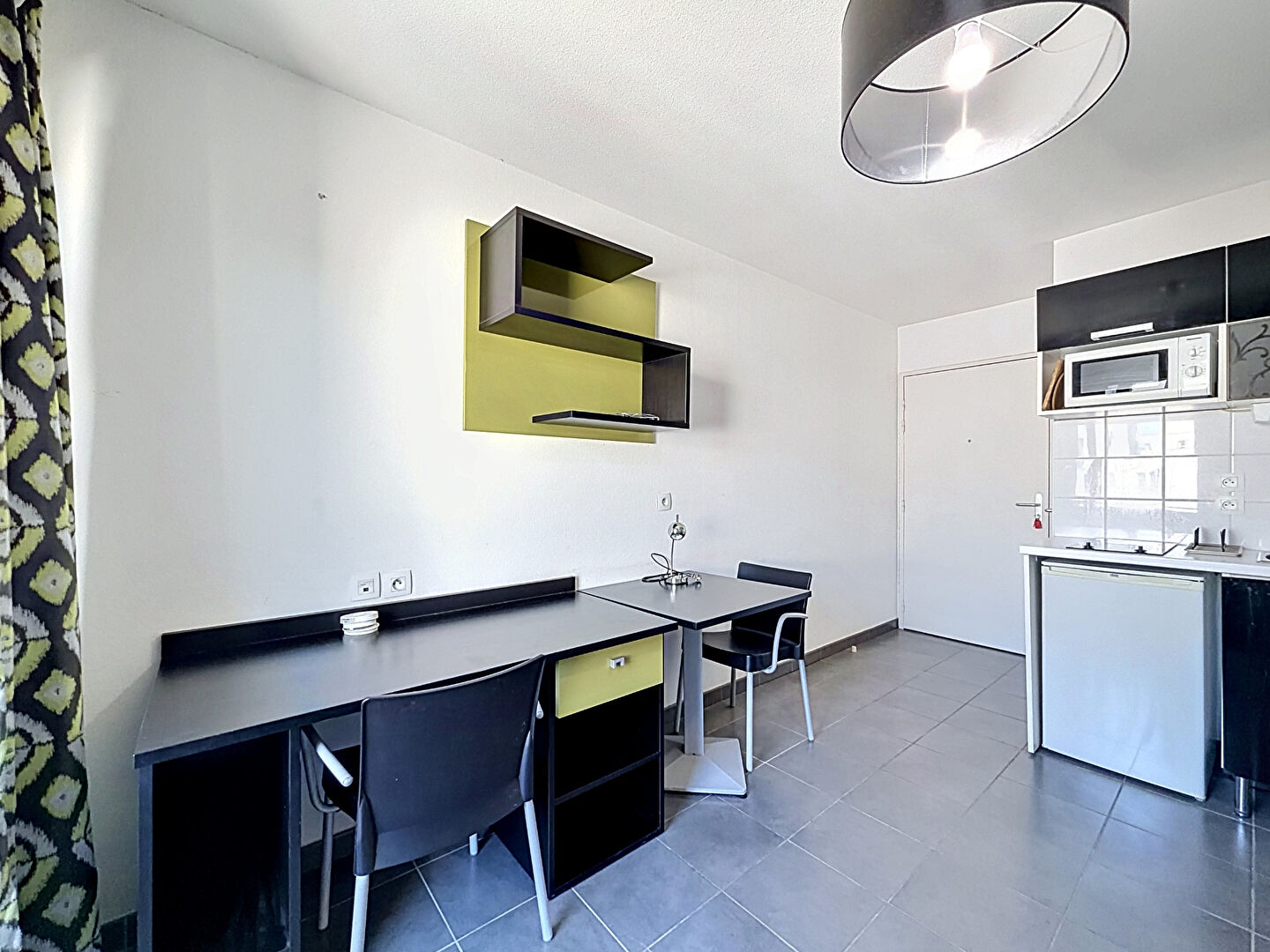 MICHEL ANGE 504-A – Studio meublé de 18m²  – LYON 07 JEAN GAY