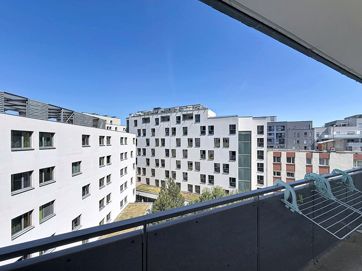 MICHEL ANGE 504-A – Studio meublé de 18m²  – LYON 07 JEAN GAY