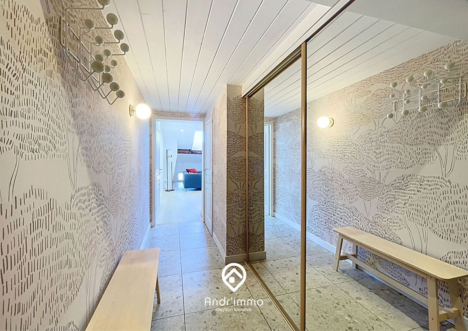 ELEVIA – Duplex meublé de 100m² carrez + 51m² hors carrez – LYON 02 CARNOT