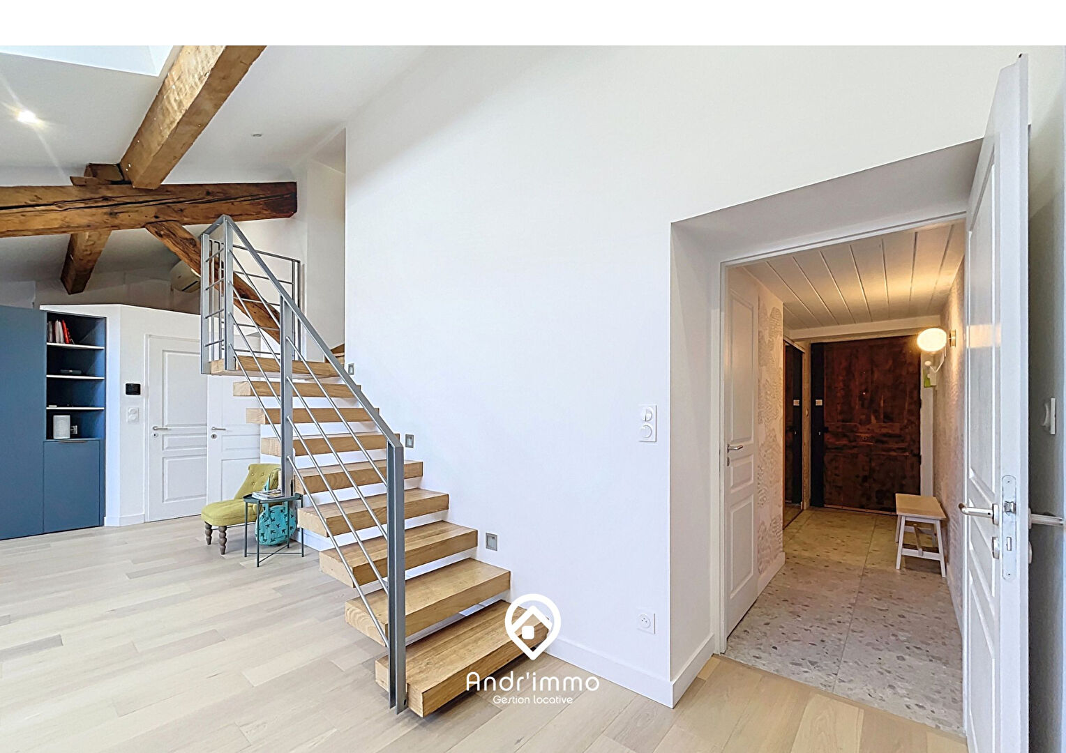ELEVIA – Duplex meublé de 100m² carrez + 51m² hors carrez – LYON 02 CARNOT