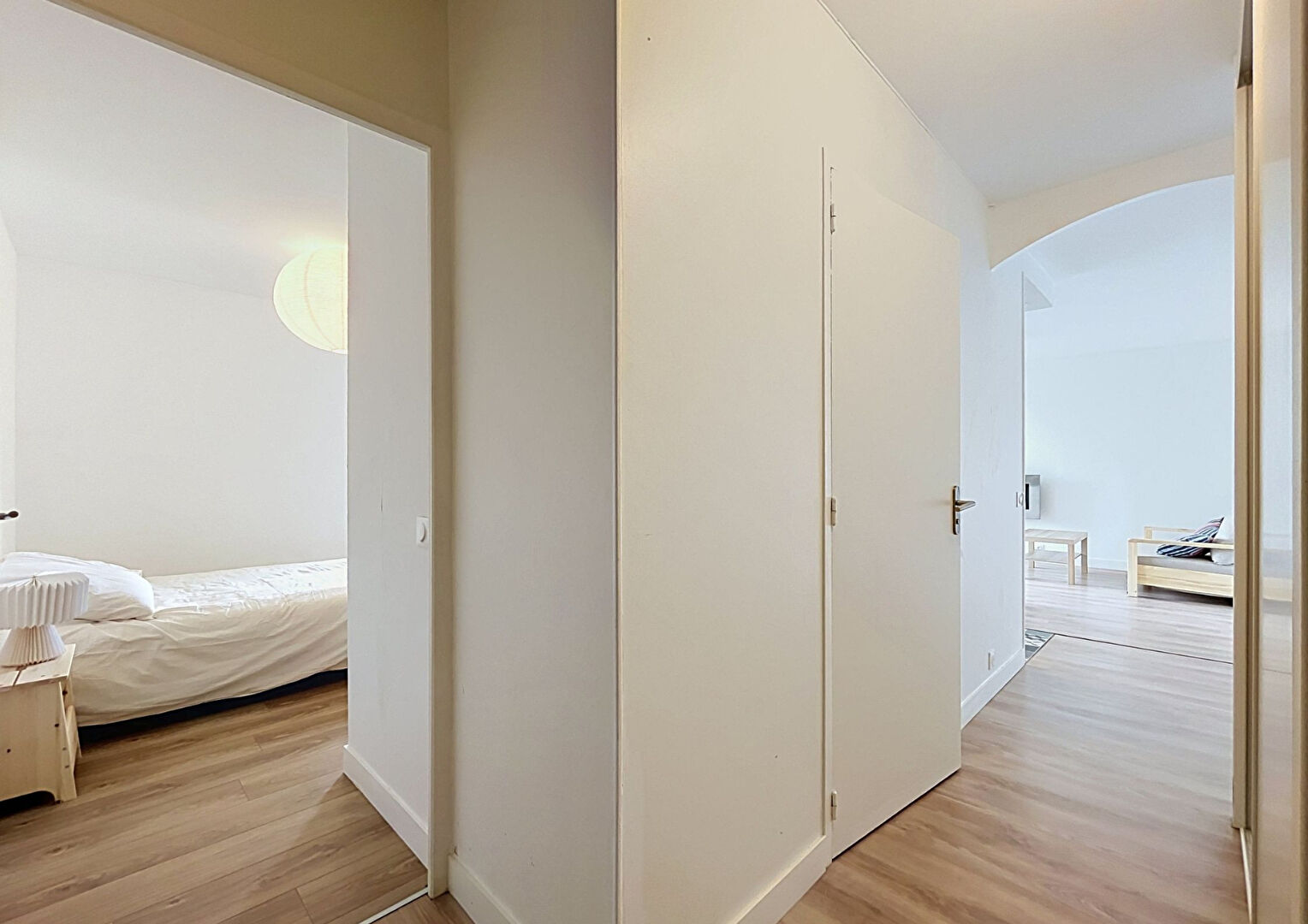CLOS DE SAONE – T2 meublé de 40.50m² avec balcon et stationnement  – LYON 04 (JosephGillet)