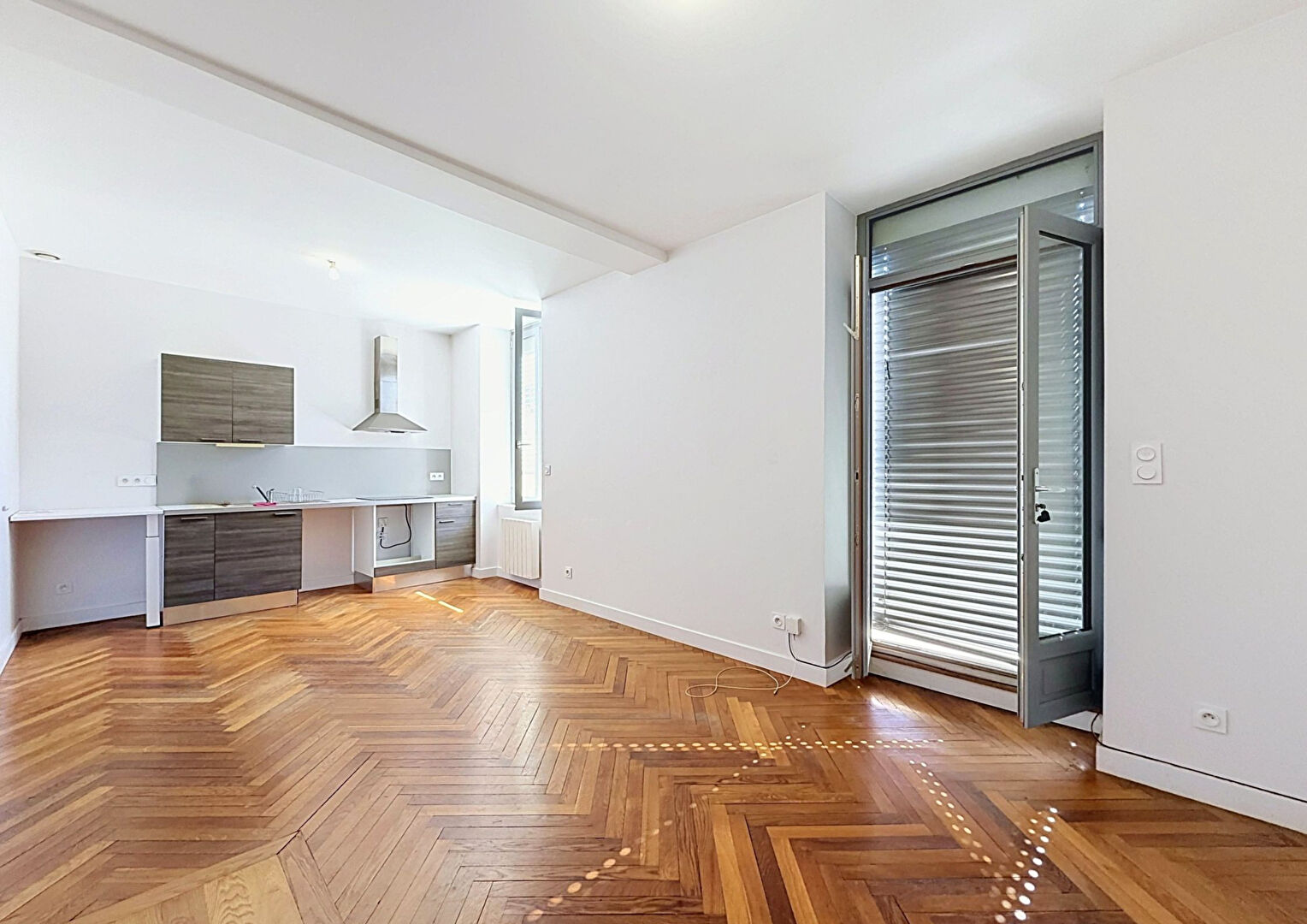 SEQUOIA 08 – T4 de 68.99m² (98.05m² au sol)  avec Terrasse et Box en sous-sol- OULLINS PIERRE-BENITE