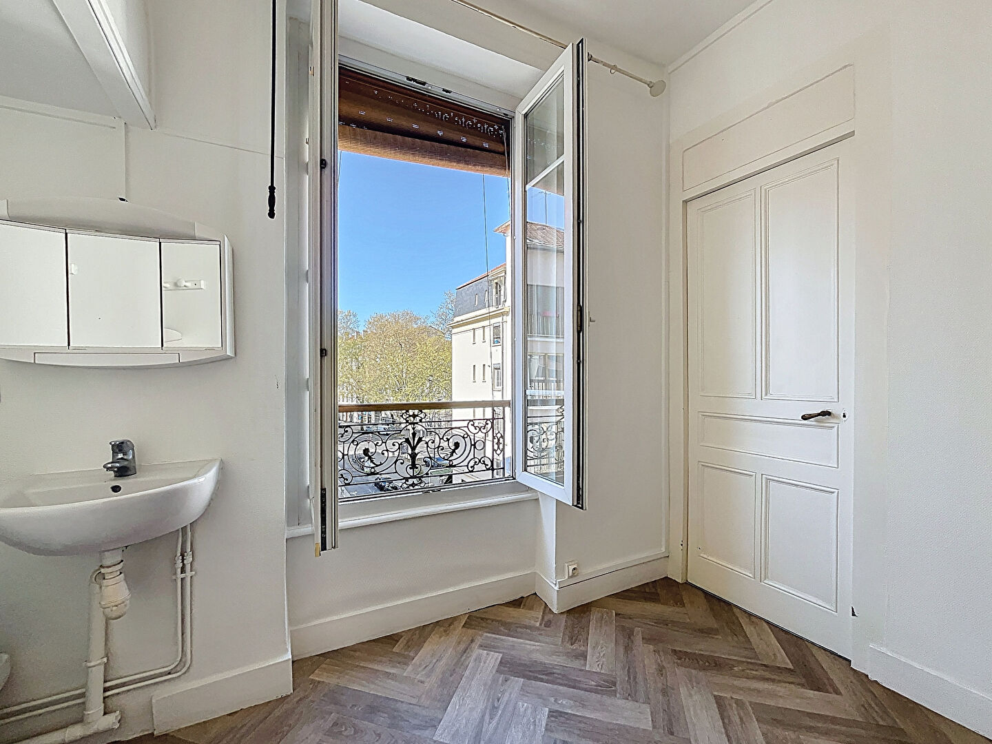 3 PIERRES – T2 meublé de 44.42 m2 – Jean-Macé