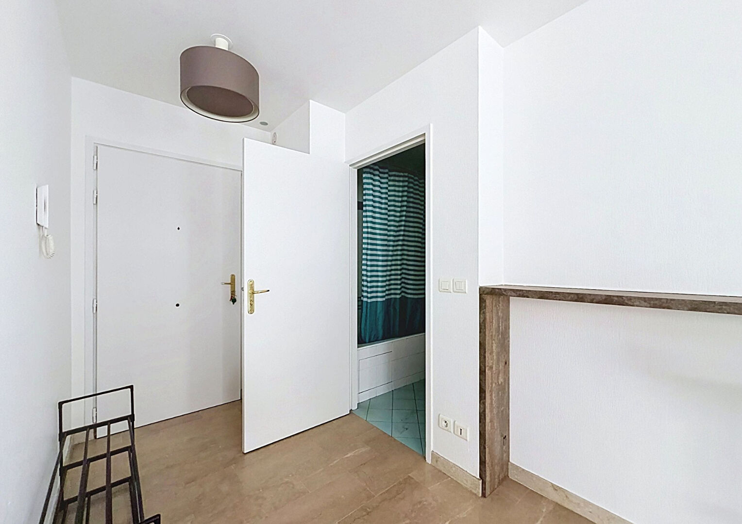 LE CARRÉ HAUSSMANN – Studio 37.38m² meublé avec balcon et Cave – LYON 03