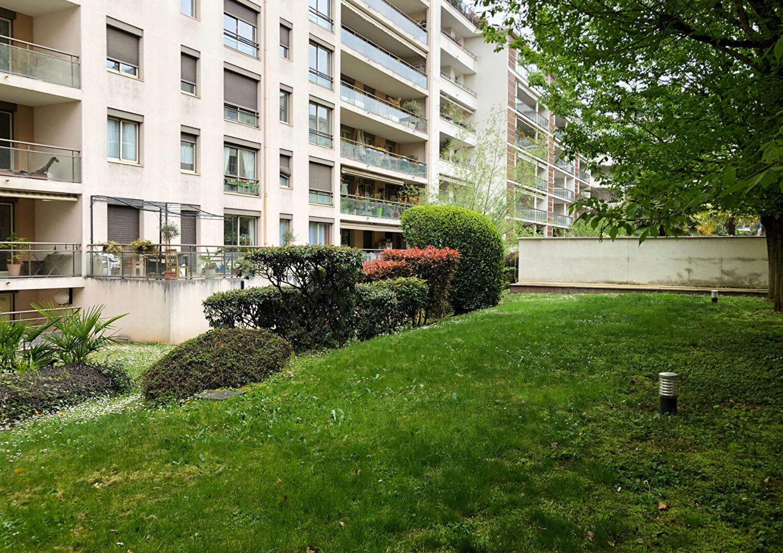 LE CARRÉ HAUSSMANN – Studio 37.38m² meublé avec balcon et Cave – LYON 03