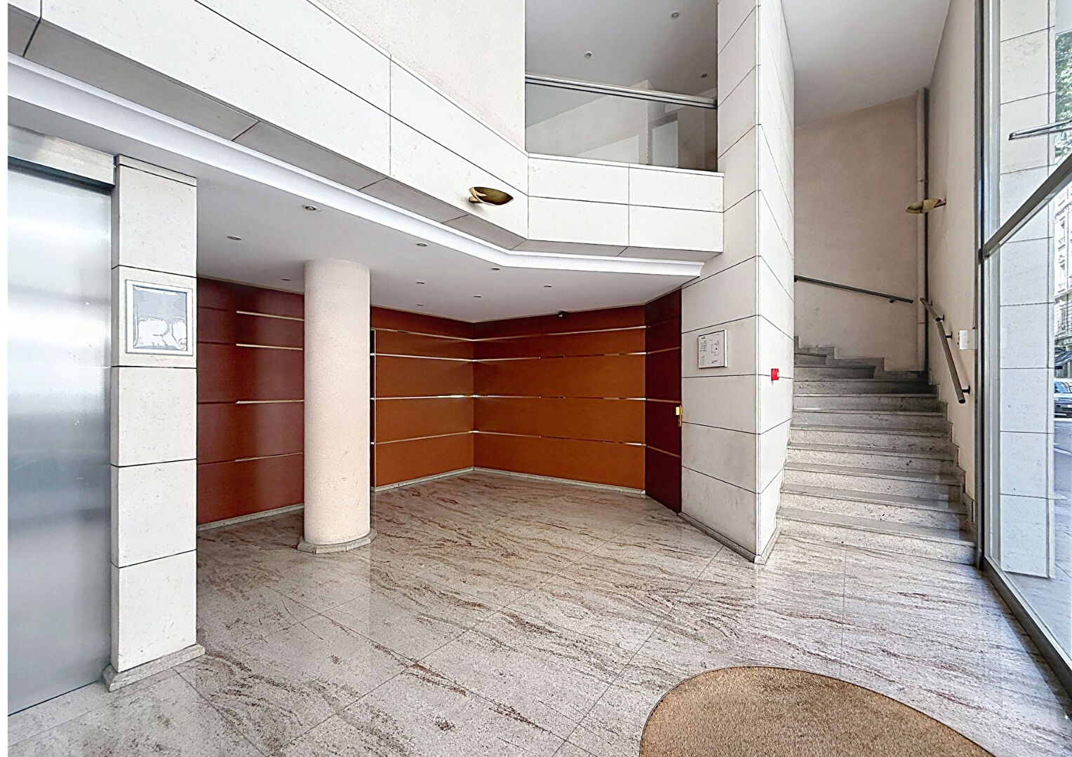 LE CARRÉ HAUSSMANN – Studio 37.38m² meublé avec balcon et Cave – LYON 03
