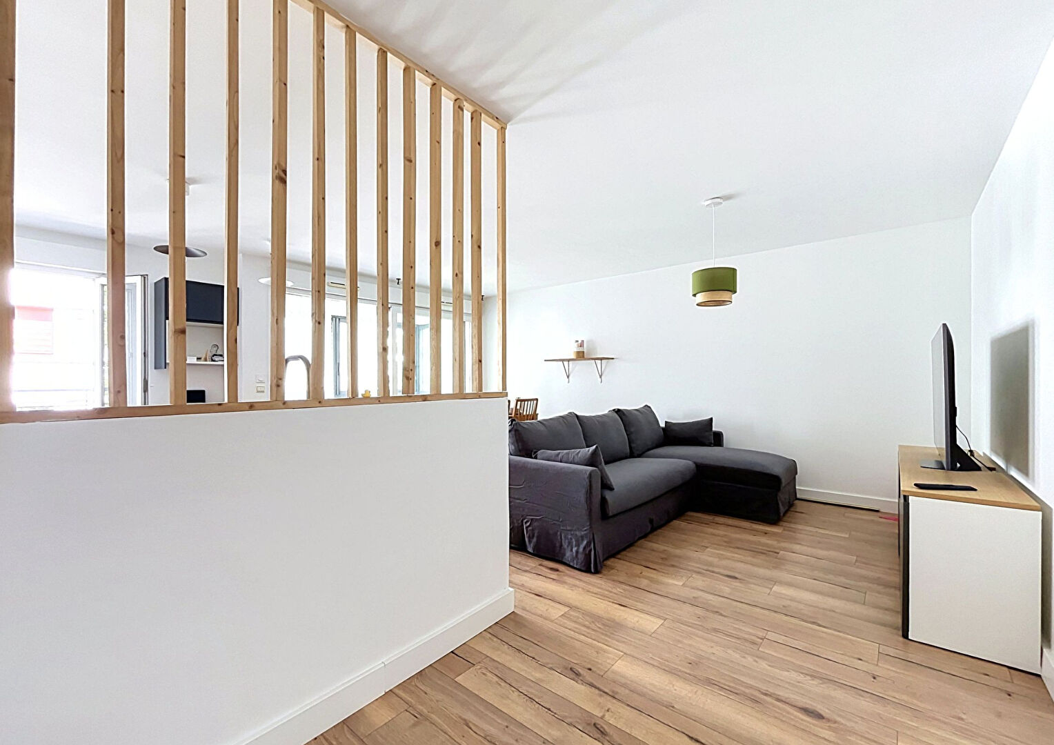 NOUVEAU MONDE – T3 meublé de 63.38m² avec loggia et box sécurisé – LYON 07 – Jean Macé