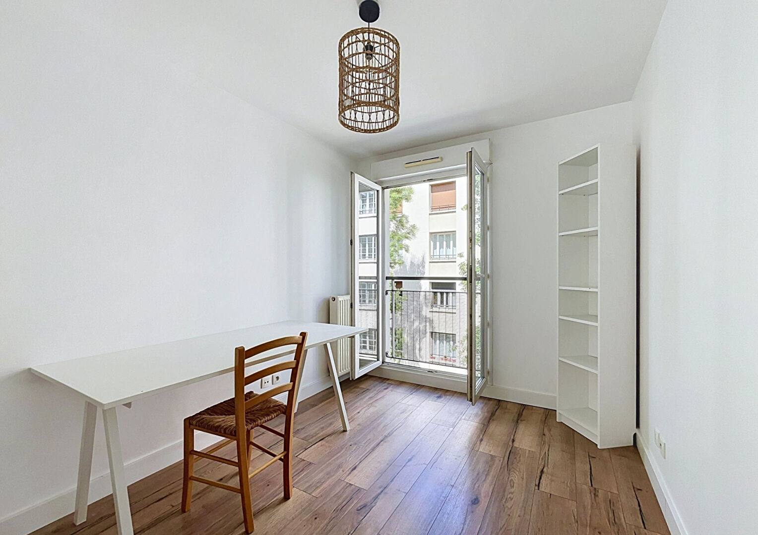 NOUVEAU MONDE – T3 meublé de 63.38m² avec loggia et box sécurisé – LYON 07 – Jean Macé