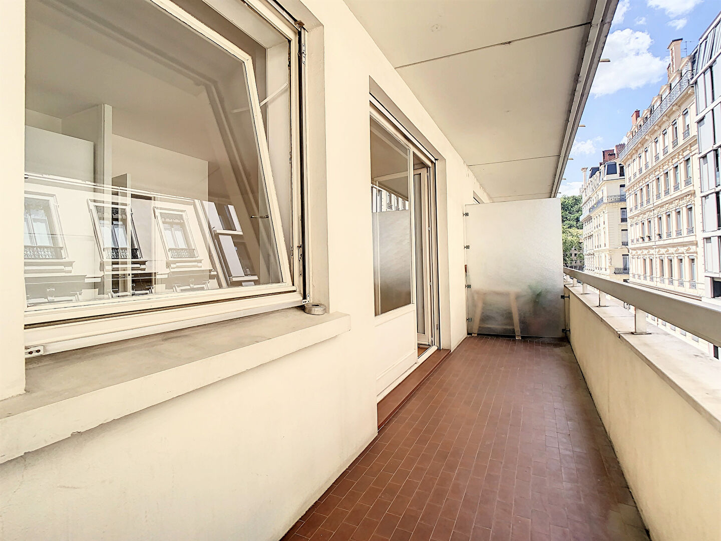 VAUBECOUR – Studio meublé de 30.64 m² avec balcon – LYON 2 CARNOT