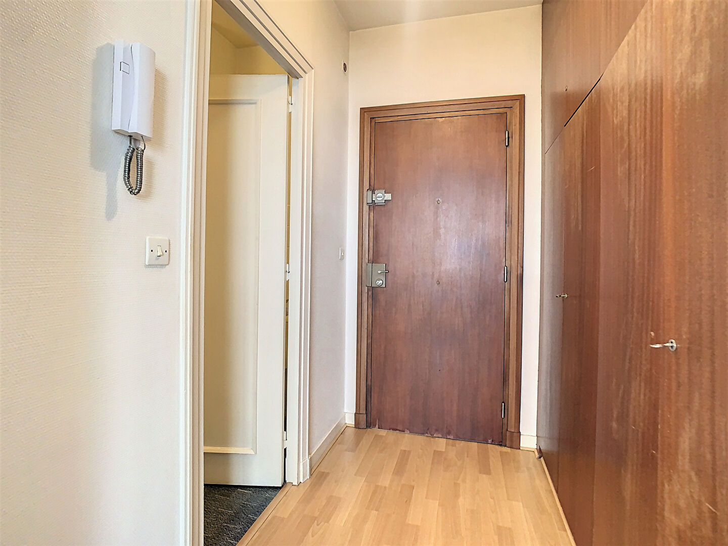 VAUBECOUR – Studio meublé de 30.64 m² avec balcon – LYON 2 CARNOT
