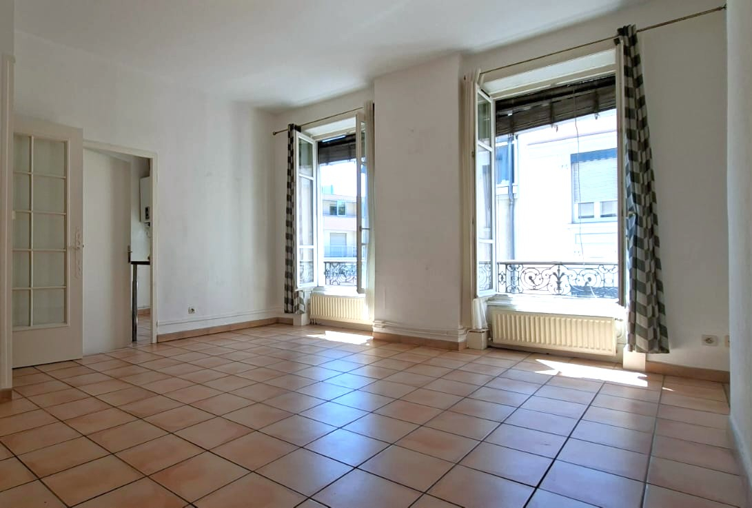GABILLOT11 –  Appartement 3 pièces 74m² – LYON 03 SAINTE-ANNE