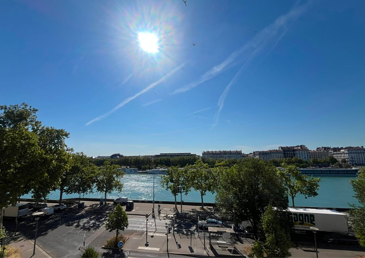 48 CONDE – T2 de 45.69m² avec balcon et vue sur les quais – LYON 02 CHARITE