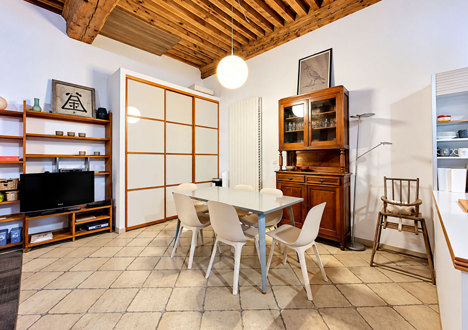 ATELIER – T3bis meublé de 54.28m² carrez et 74.71m² au sol – CROIX ROUSSE
