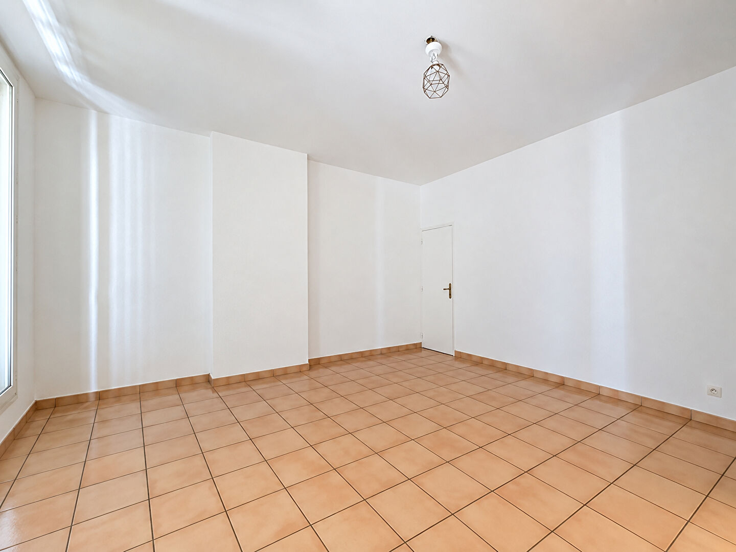 GABILLOT11 –  Appartement 3 pièces 74m² – LYON 03 SAINTE-ANNE